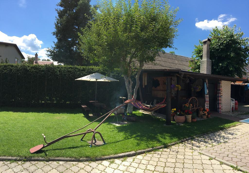 Liptovský Mikuláš Penzion Familia Antol מראה חיצוני תמונה