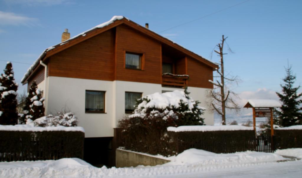 Liptovský Mikuláš Penzion Familia Antol מראה חיצוני תמונה
